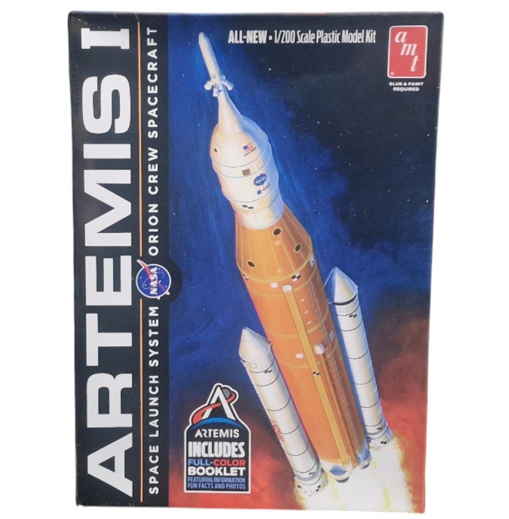 Space : Artemis I - Space laucnh system Orion crew spacecraft model kit by AMT