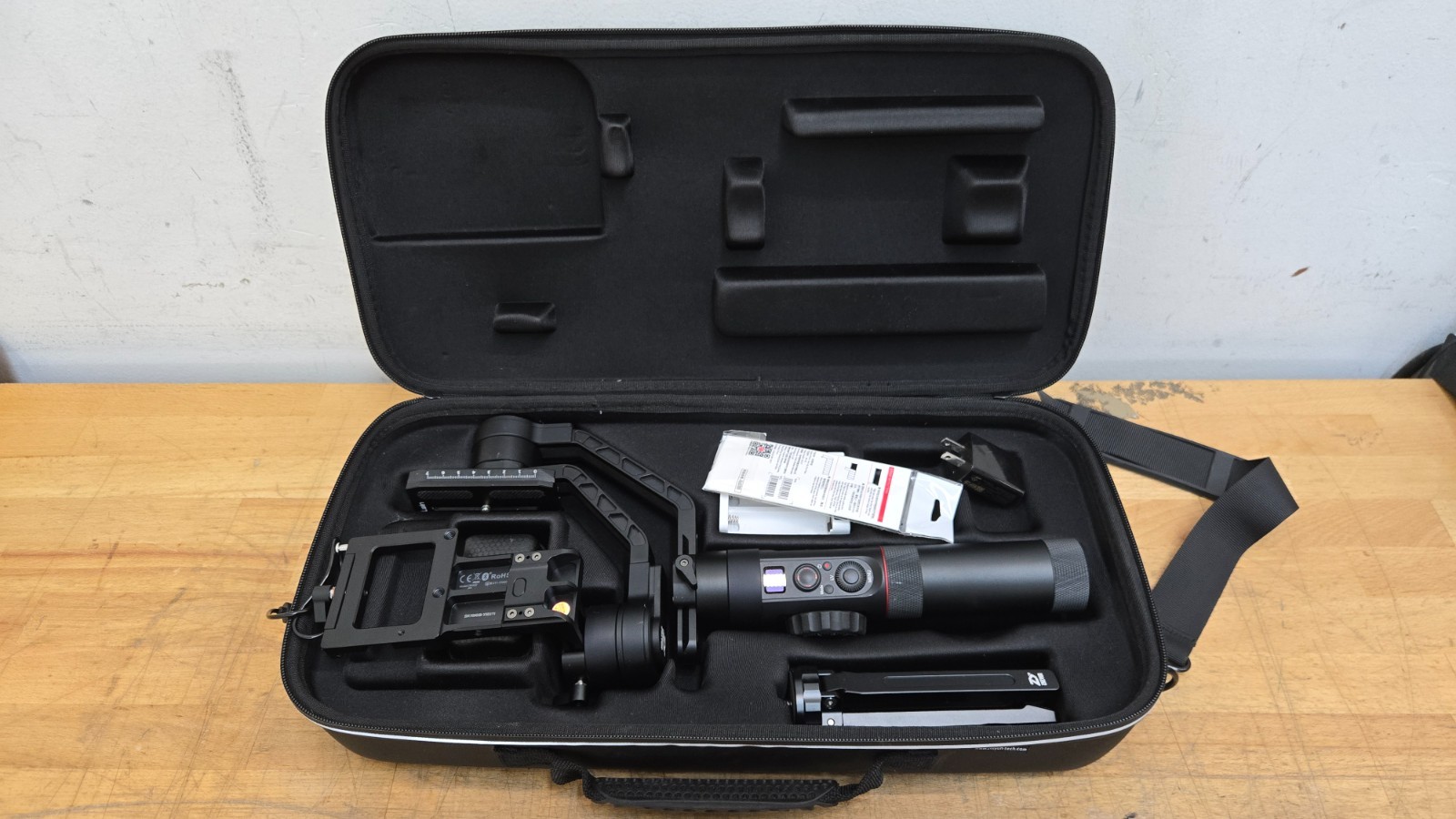 Zhiyun Crane 2 CRA02, 3-Axis Camera Stabilizer Gimbal w/ Case