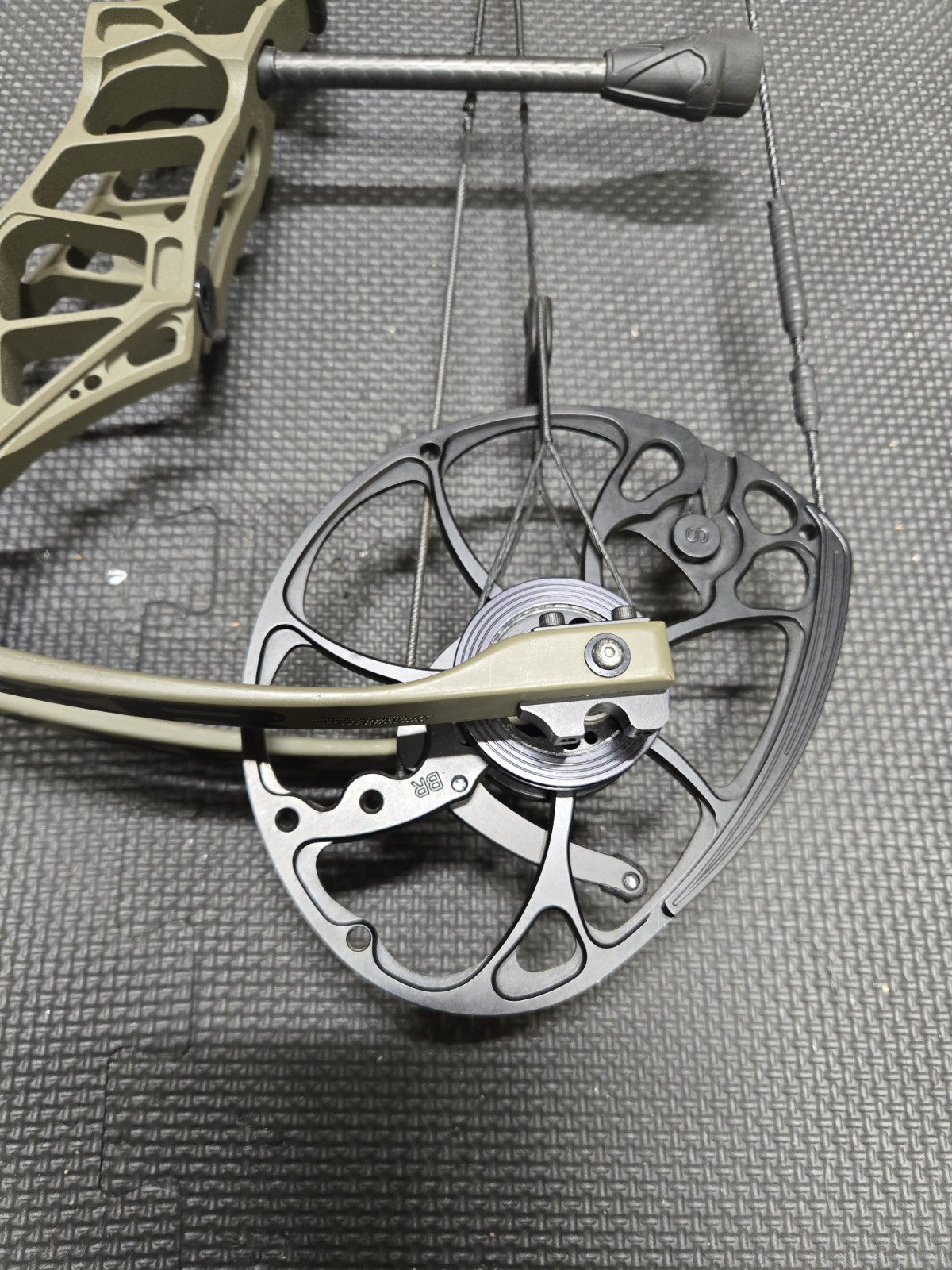 Mathews VXR 28