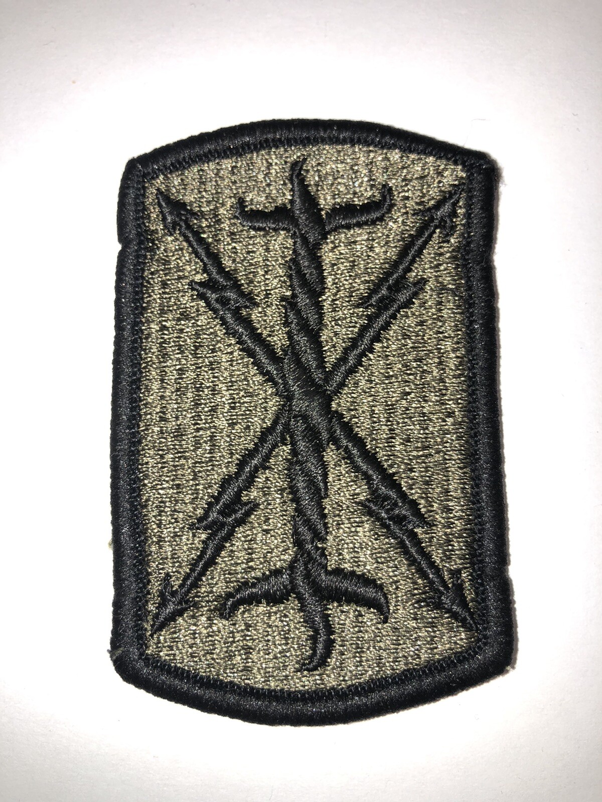 17th Field Artillery Brigade Subdued U.S. Army Shoulder Patch Insignia