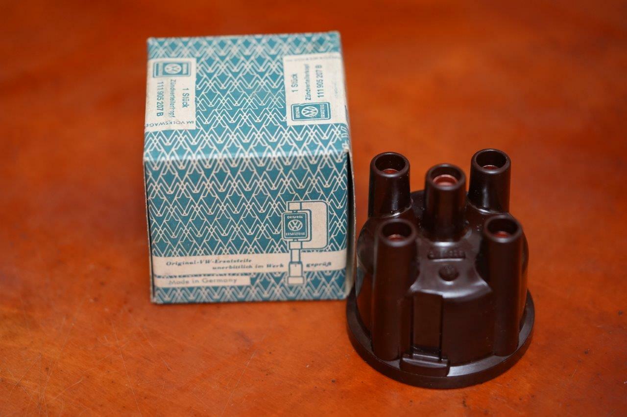 NOS Volkswagen Bosch German Distributor Cap 111 905 207 B 1235522107 03019 03012