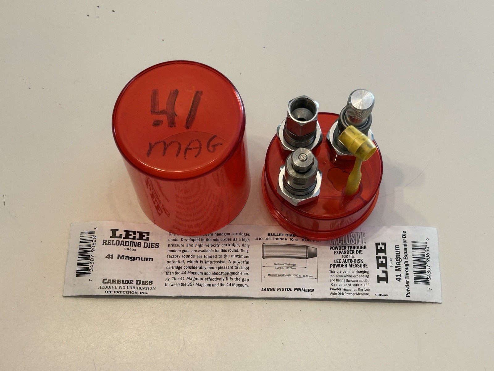 Lee 41 Mag Reloading Die Set With Original Shell Holder - 3 Die & Powder Dipper