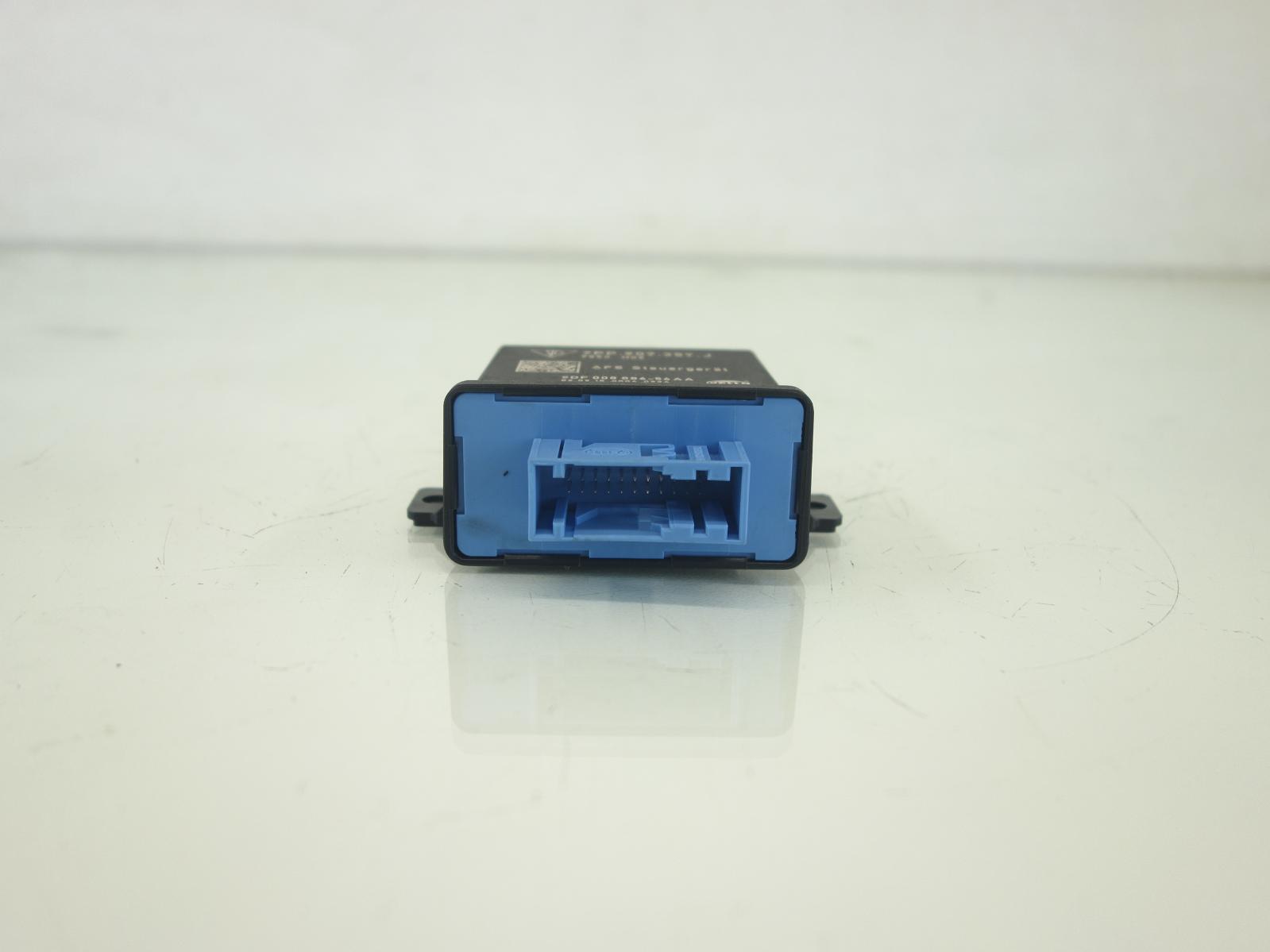 16 PORSCHE MACAN Headlight Headlamp Light Lamp Range Control Module 7PP907357J
