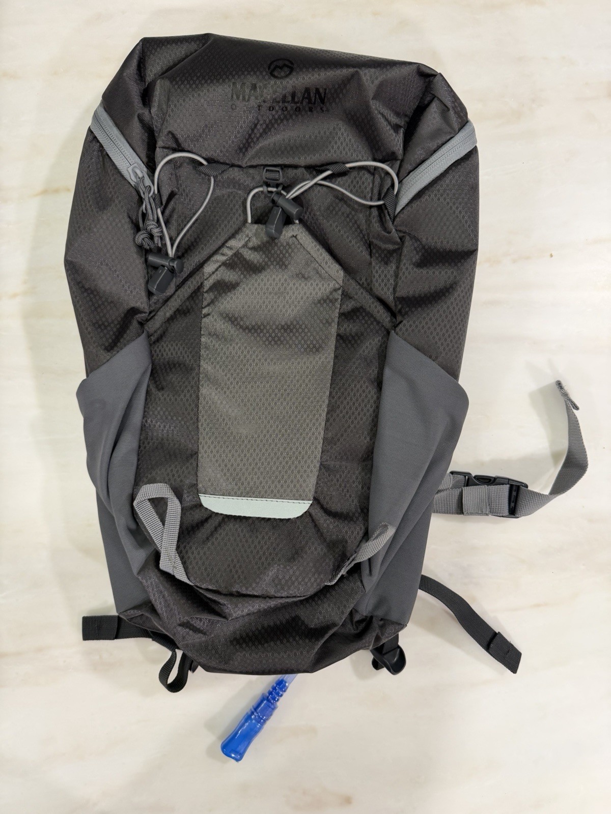 Magellan Outdoors Hydration 18 Liter Backpack New Gray Hiking  2 Liter Water Cap