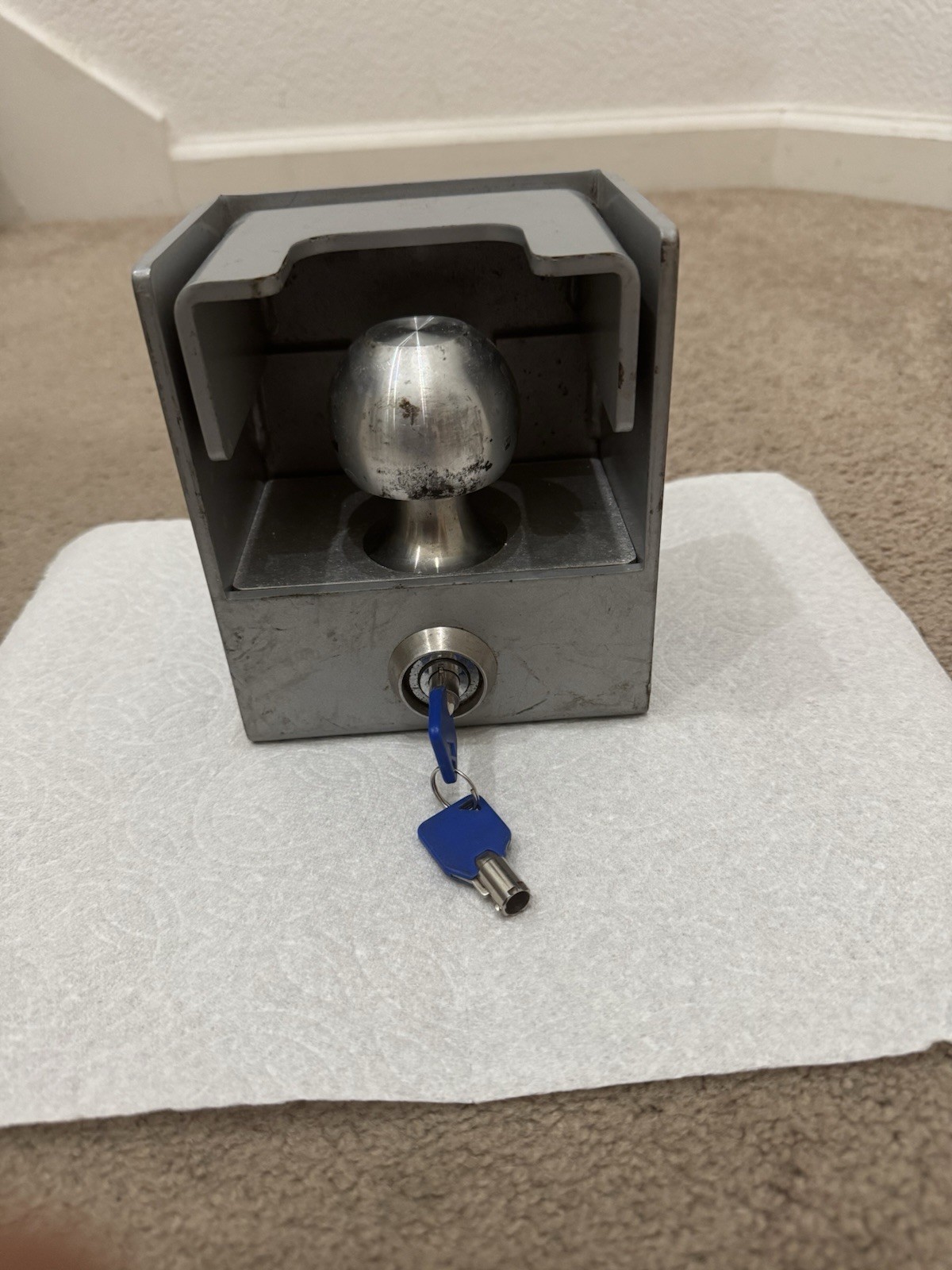 Trailer Hitch Locks for 2 3/8” Couplers    Ultra-Fab "MegaHitch" with key