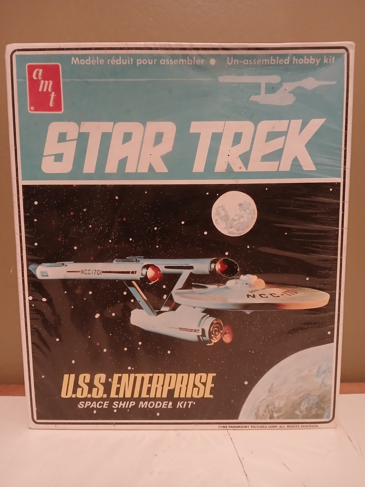 VINTAGE 1983 AMT Star Trek U.S.S. Enterprise Space Ship Model Kit S951 SEALED