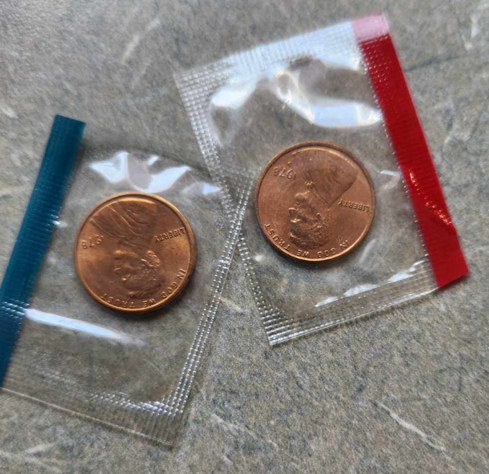 1978 P&D Lincoln Memorial Cent in original mint cello