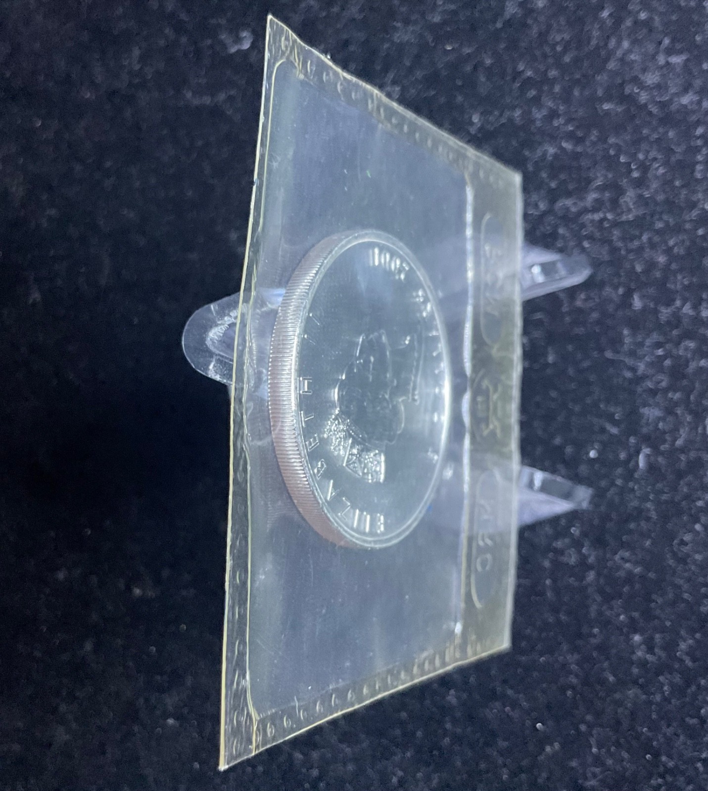 2001 Canada 1 oz Silver Maple Leaf SEALED in Original Mint Plastic / Low Mintage