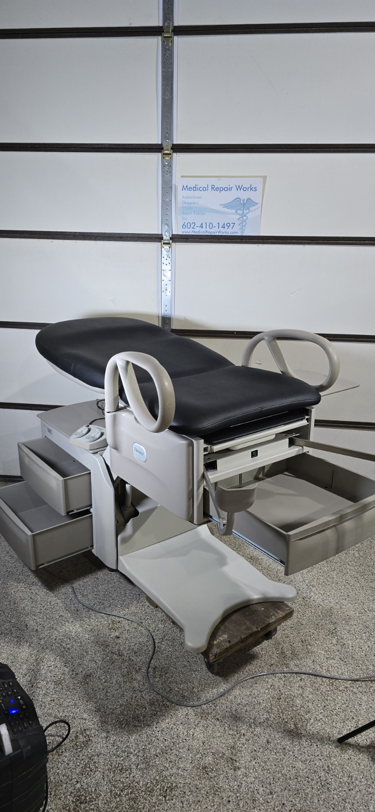 Brewer 6501 Access High-Low Power Back Exam Table New Black Upholstery