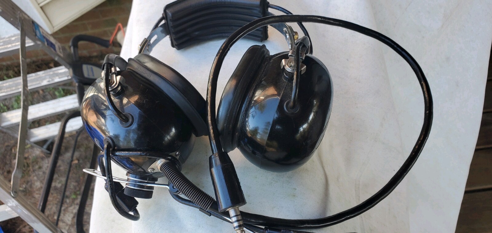 David Clark 16831g-01  Black Head Set With Mic
