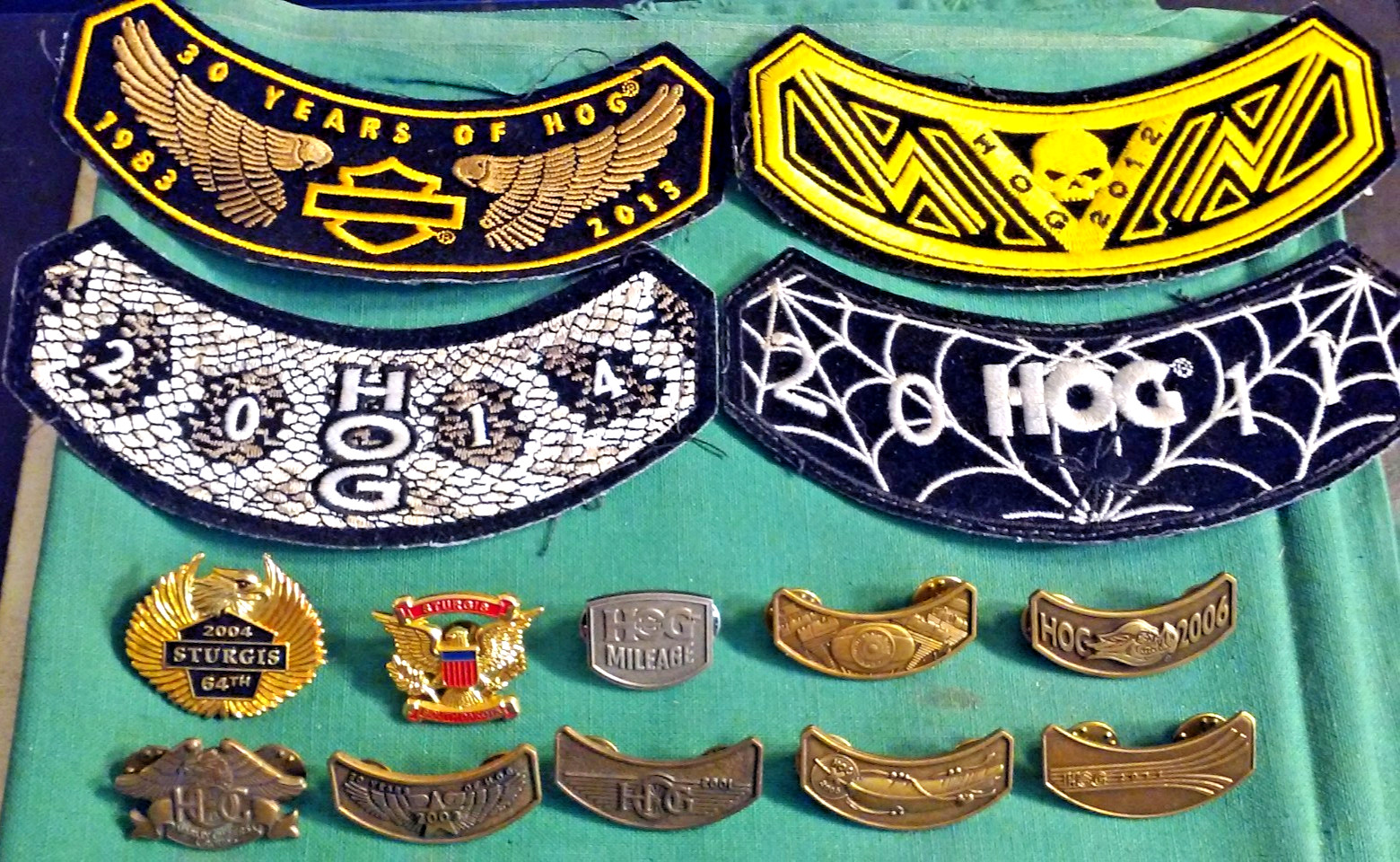 Sturgis Hog Harley Owners Group Group Lot of 14 various pins / badges & patches