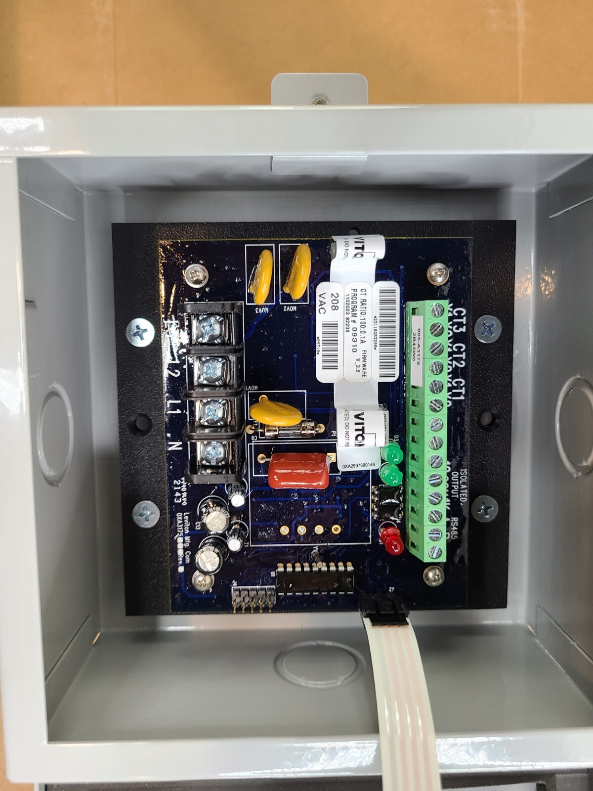 Leviton 2K208-1SW Series 2000 Indoor Usage Meter 3 Solid Core CTs 480V 100A