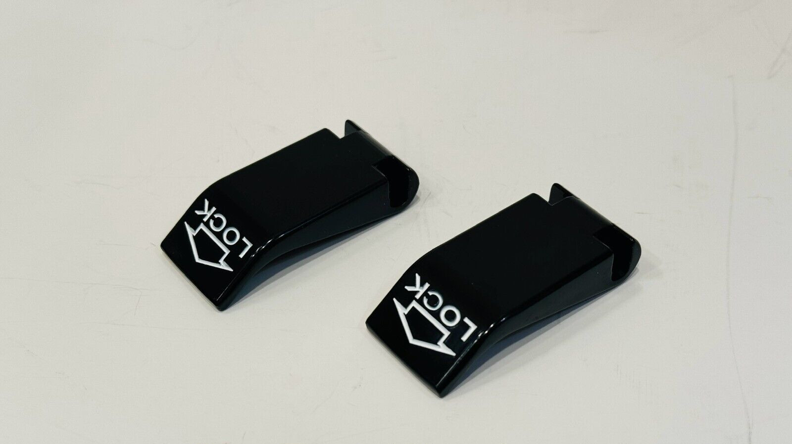 68-70 AMC door lock levers Set