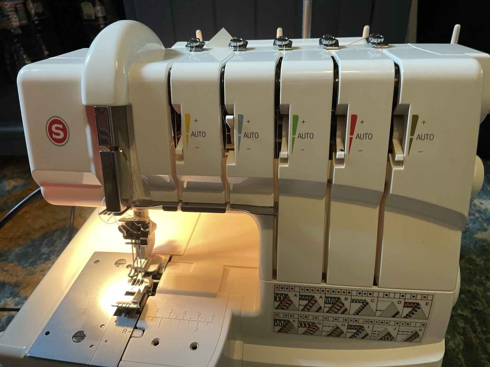 Singer Sewing Machine 14T968DC Professional 5 Serger Beautiful Machine!