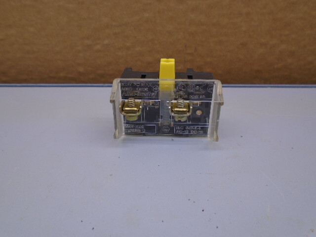 800T-XD2 series D  Allen Bradley  Contact Block 800TXD2  X65