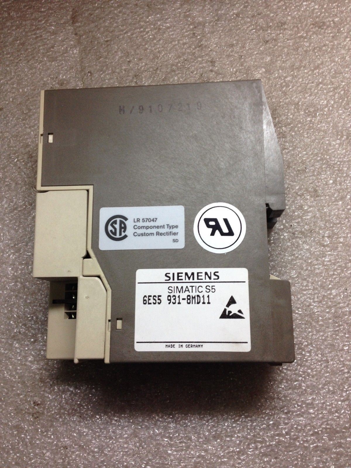 Siemens 6ES5931-8MD11 Power Supply Module
