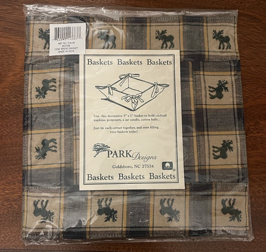 Park Designs Plaid Cloth Fabric Moose Folding 5" x 5" Bread etc Basket, NWT New