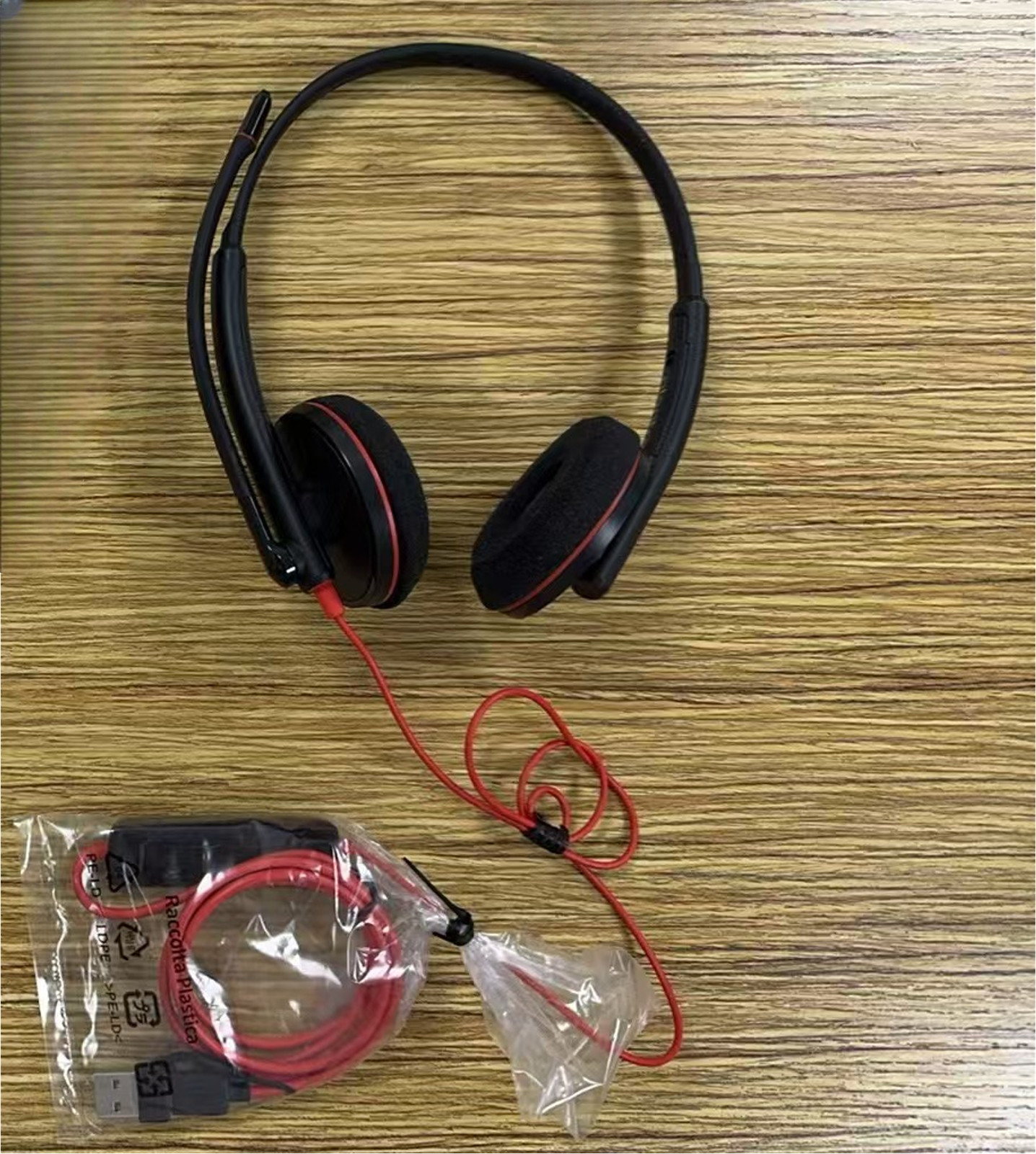 Plantronics Blackwire C3220 Wired Stereo Headset with Boom Mic and USB-C/A