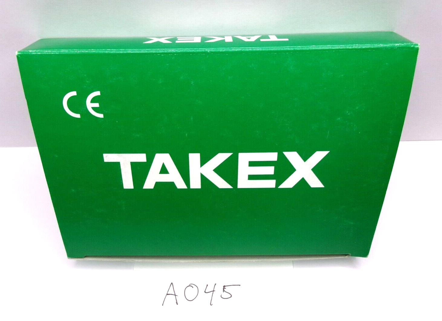 NEW Takex Photoelectric Sensor GR02S Diffuse Reflective NPN IP67 Infrared