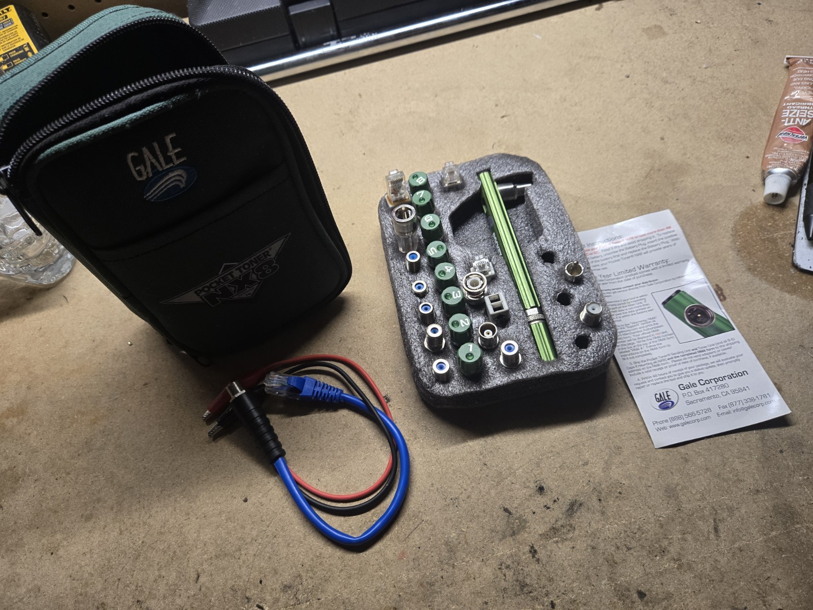 Gale Pocket Toner NX8 Telephone Kit With Case