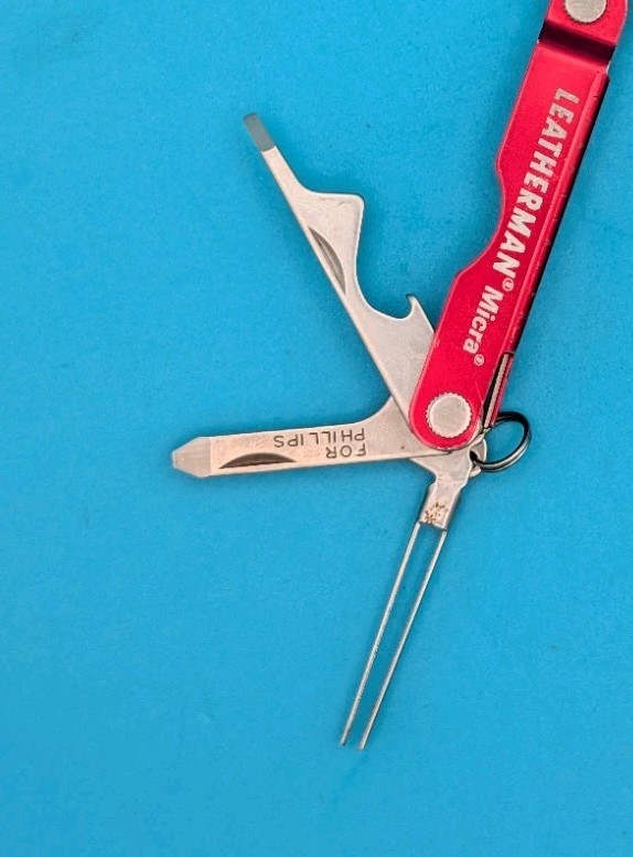 Leatherman Micra Multi-Tool, Knife, Scissors, Key Ring, Red! *MAXON MOTOR*
