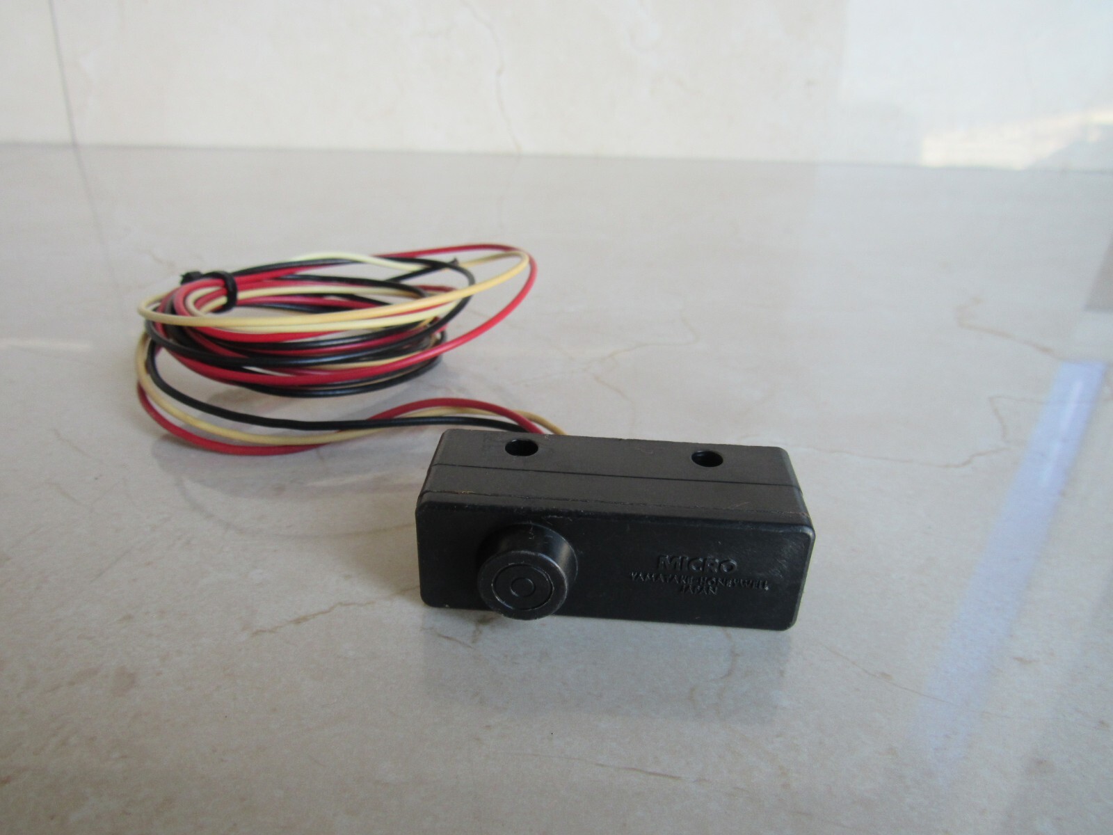 ""Quantity of 5 Pieces"" Micro Yamatake-Honeywell TL-S2FN-B Listed by Mike