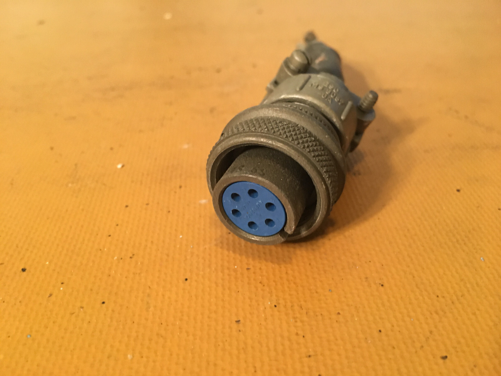 Amphenol 14S-6S Connector