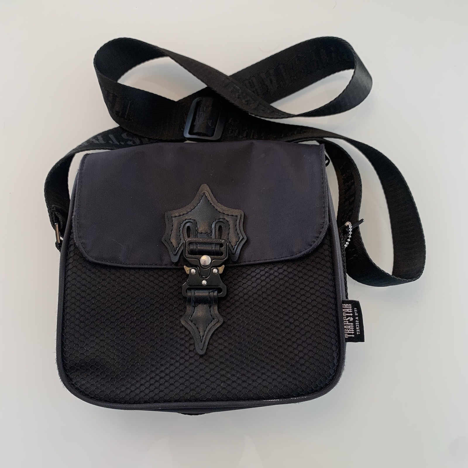 Trapstar Irongate T Cross Triple Black Blackout Edition Crossbody Bag