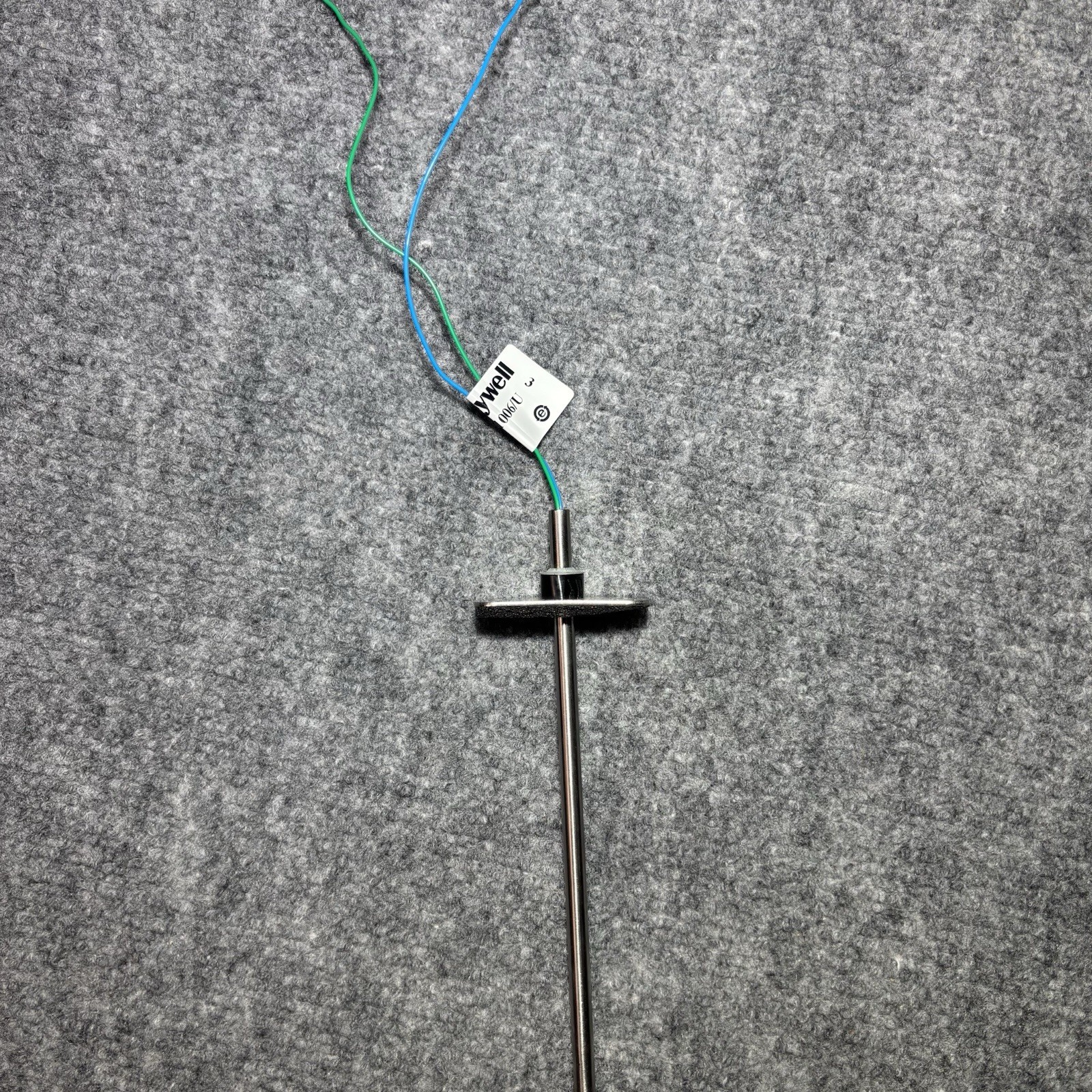 Honeywell C7770A1006 Return/Discharge sensor 6" Insertion Non Linearized 20K OHM