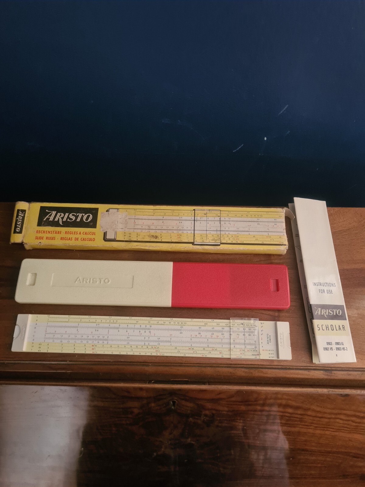 ARISTO SCHOLAR Slide Rule No 0903 With Case