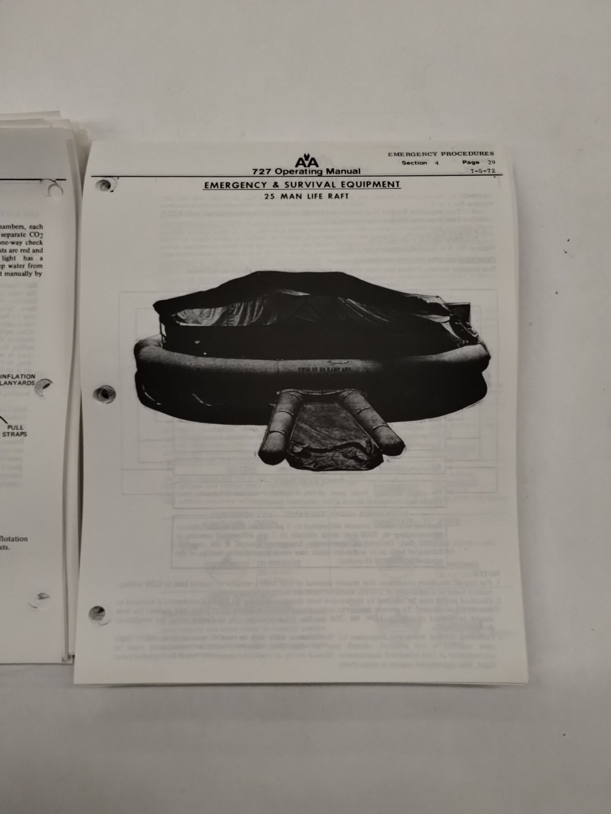 American Airlines 727 Operating Manual 1977-Copy