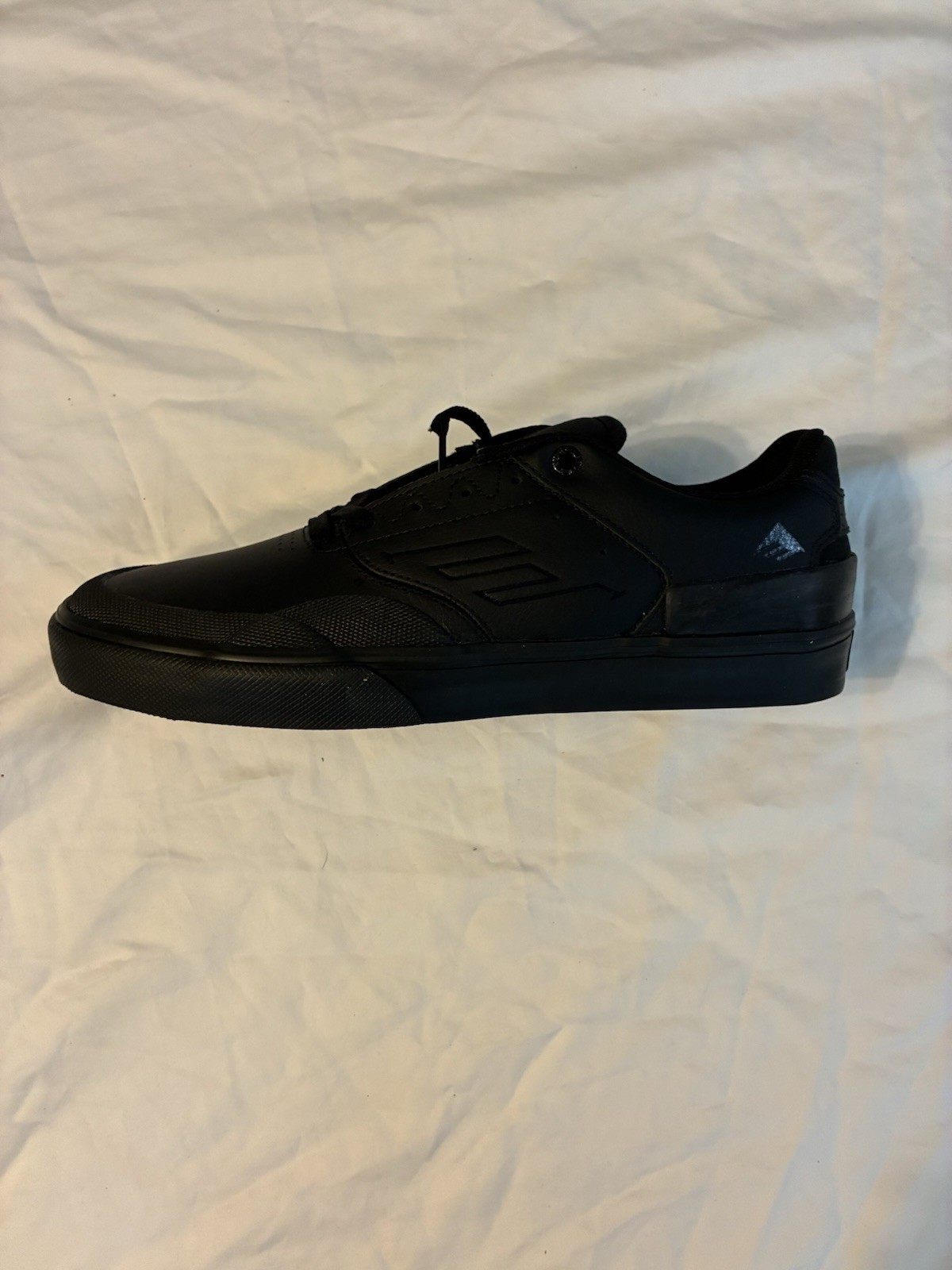 Emerica The Low Vulc Black Skateboarding Shoes Men's US 9.5 Medium (D)