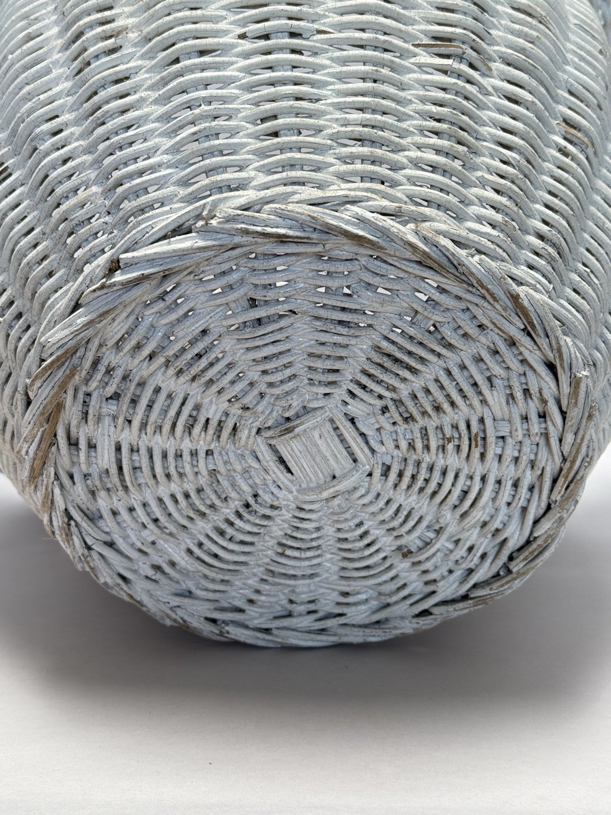 Vintage Trompe L'Oeil 19.5” x 15” White Ruffled Wicker Easter Basket with Handle