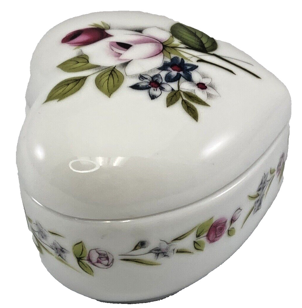Otagiri Rose Bouquet Trinket Box