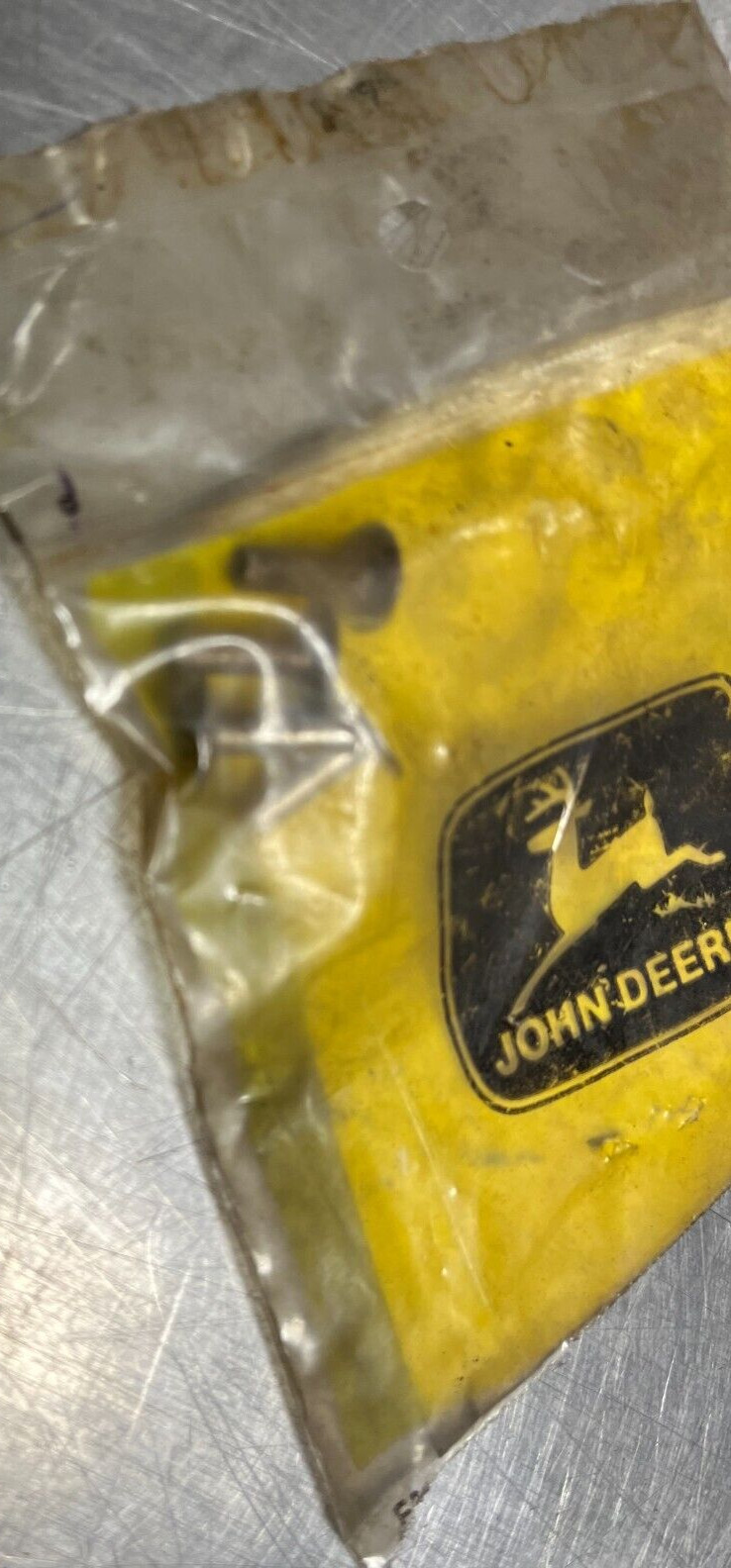 D1592R OEM John Deere Rivet QTY 2