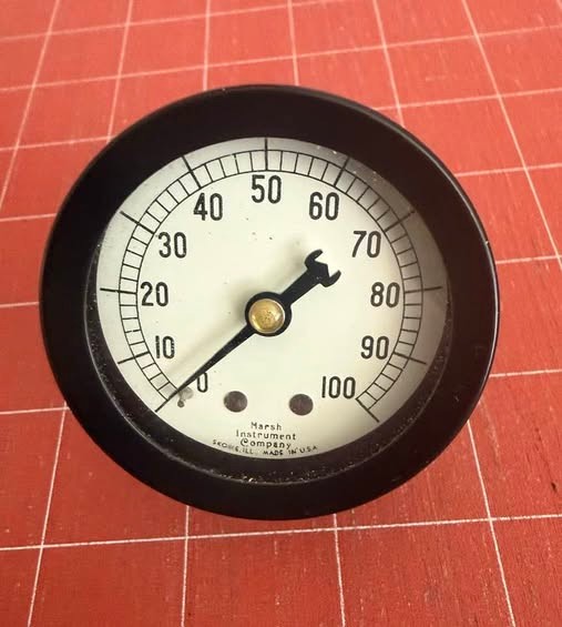 Marsh 2.5" Dial Pressure Gauge 7214-2-1/4" NPT Connection 0-100 PSI Range