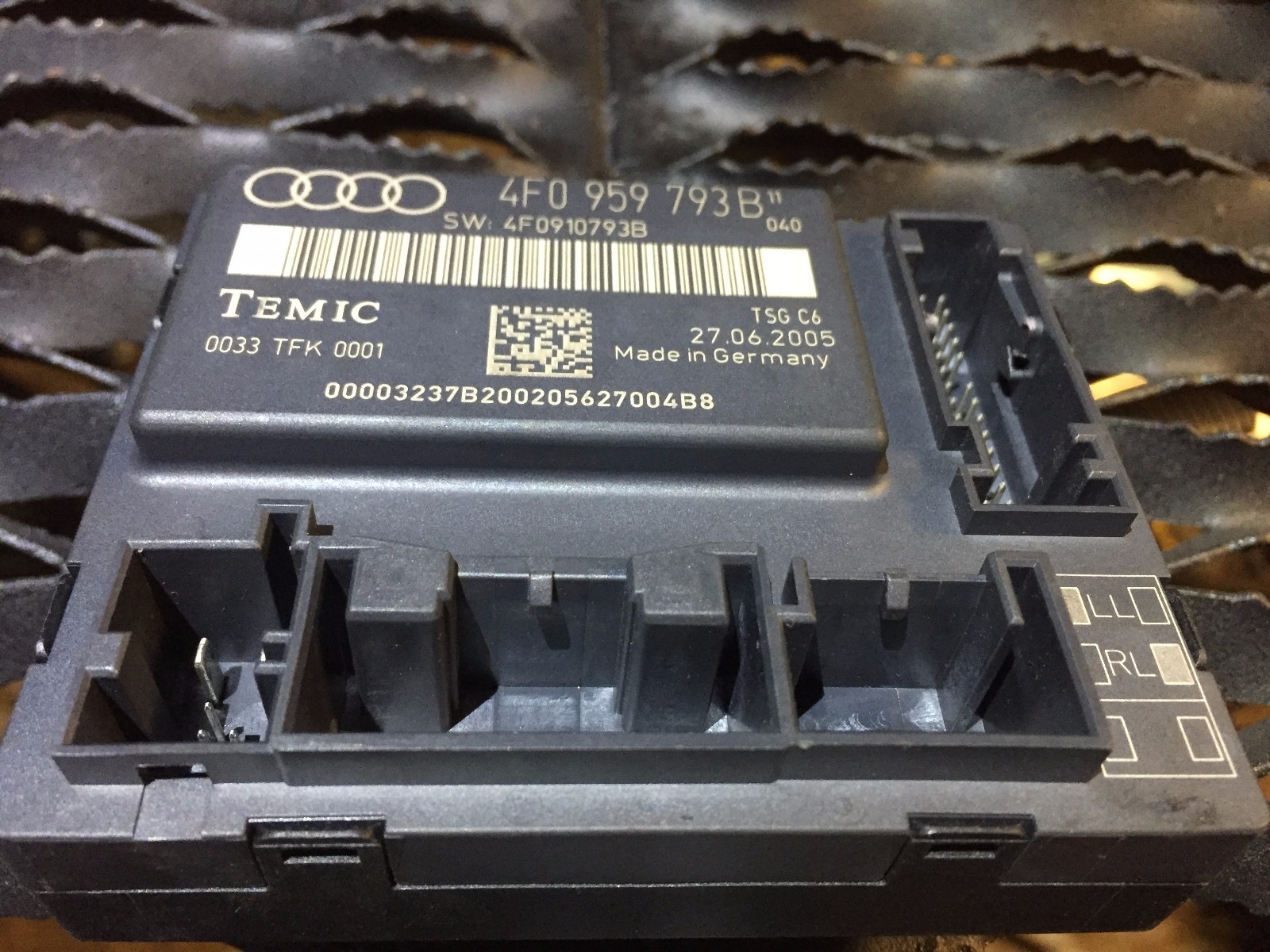 05 06 07 08 AUDI A6 C6 FRONT DRIVER DOOR WINDOW CONTROL MODULE OEM 4F0959793
