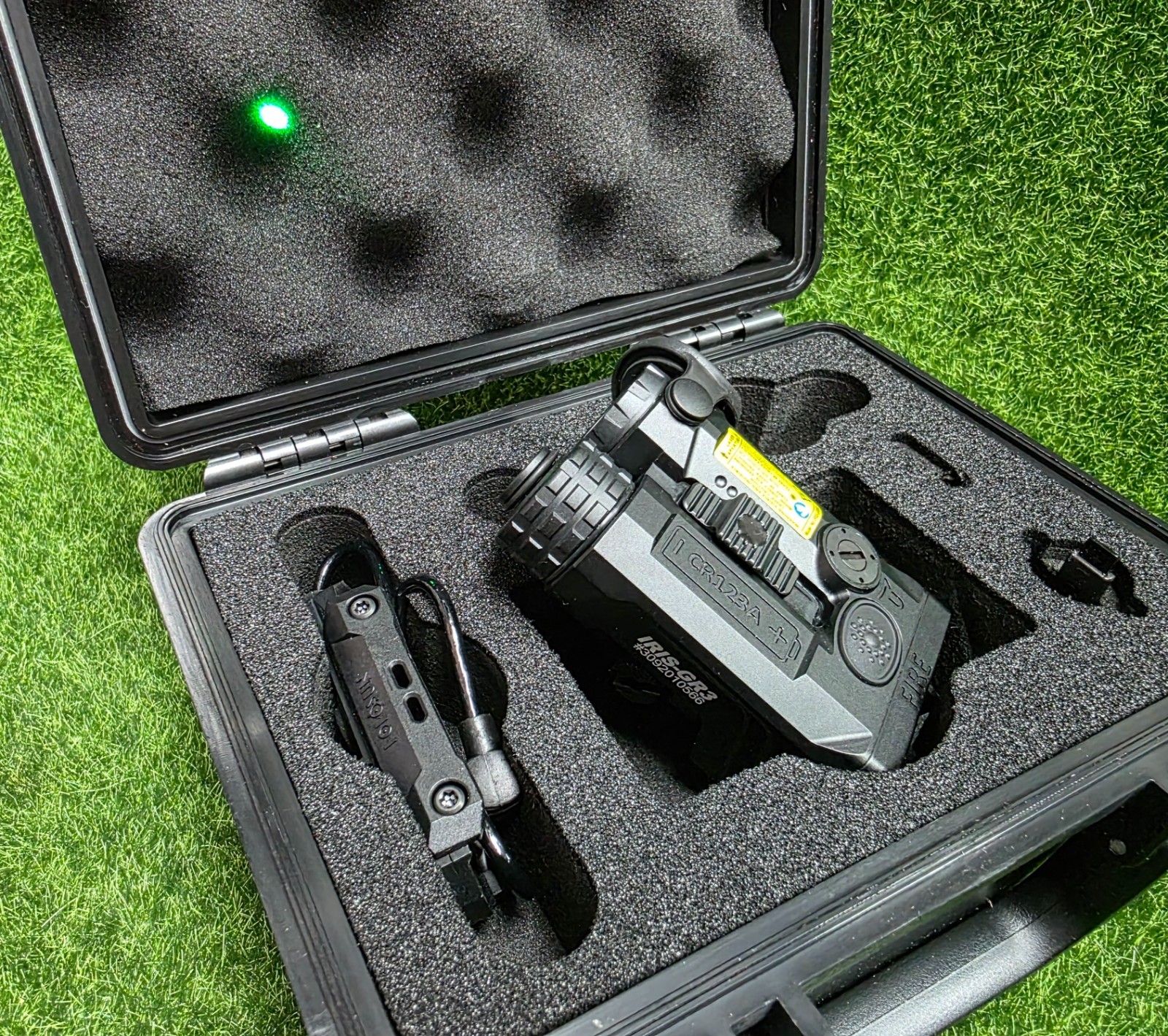 Holosun IRIS-GR3 Triple-Function Laser Sight with Green & Infrared Lasers
