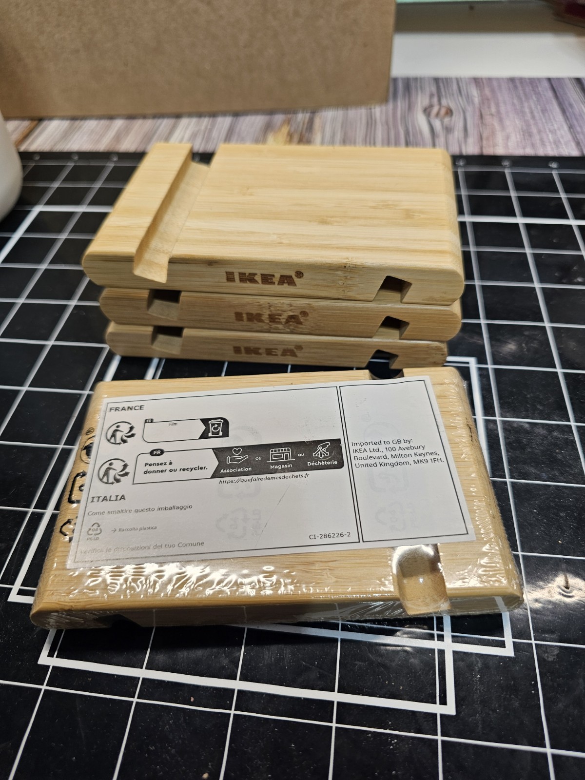 LOT OF 4 IKEA BERGENES Desk Stand Mobile Phone Tablet iPhone Cell Phone Bamboo