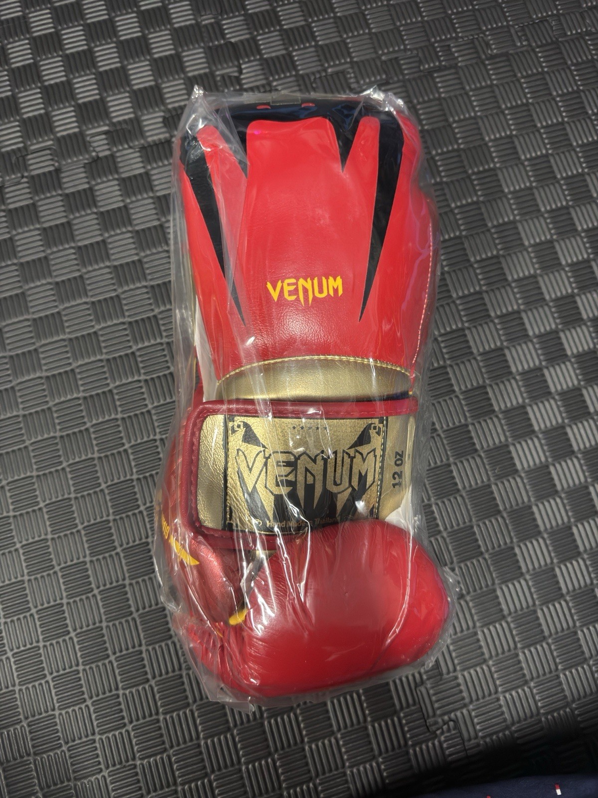 Venum Giant 3.0 12oz Nappa Leather Boxing Training Gloves Red/Yellow/Gold