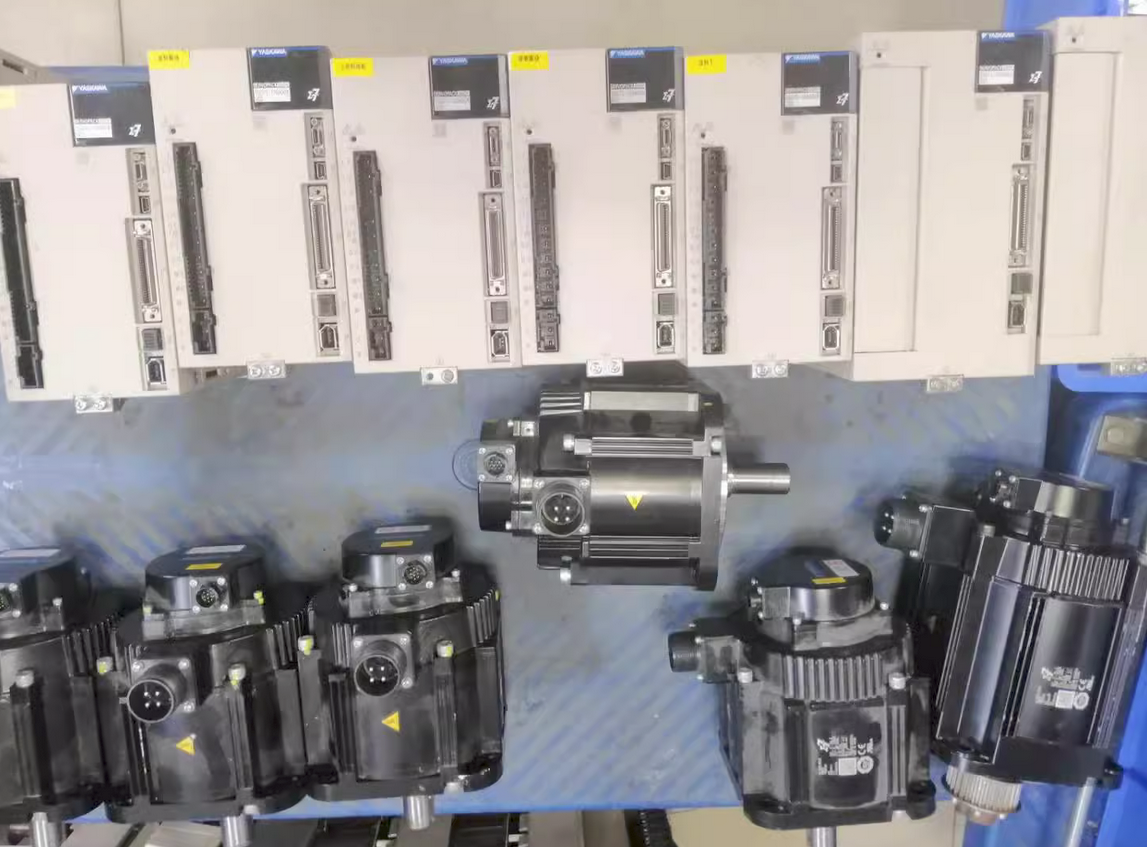 FAST DELIVERY PLC YASKAWA SERVO Drive SGDM-04ADA Refurbished