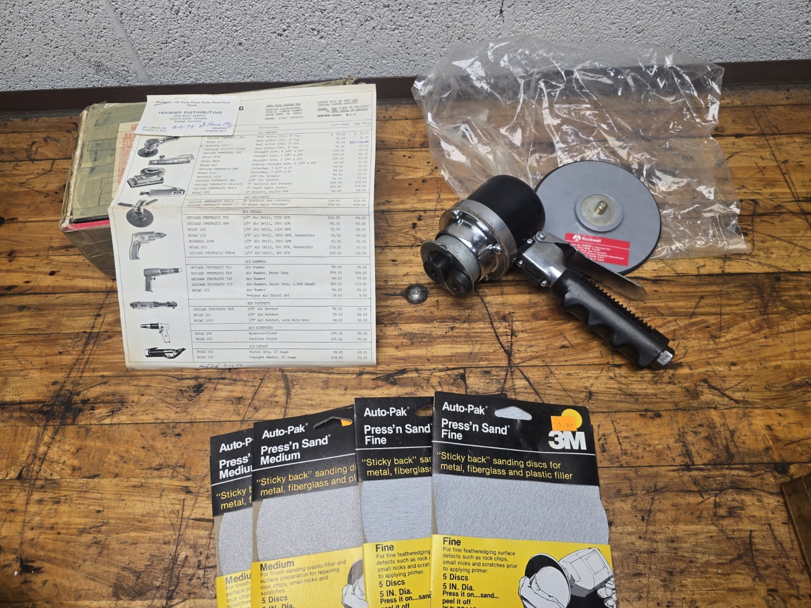 Rockwell 5" Disc Air Sander No 2207 Box And Sandpaper Excellent Condition