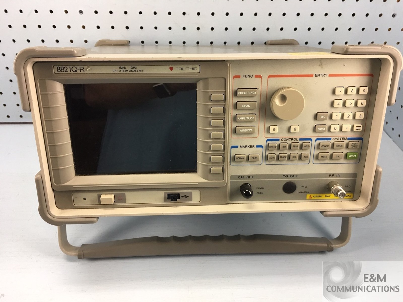 8821Q-R TRILITHIC SPECTRUM ANALYZER 1 MHz to 1 GHz 75 OHM - FOR REPAIR OR PARTS