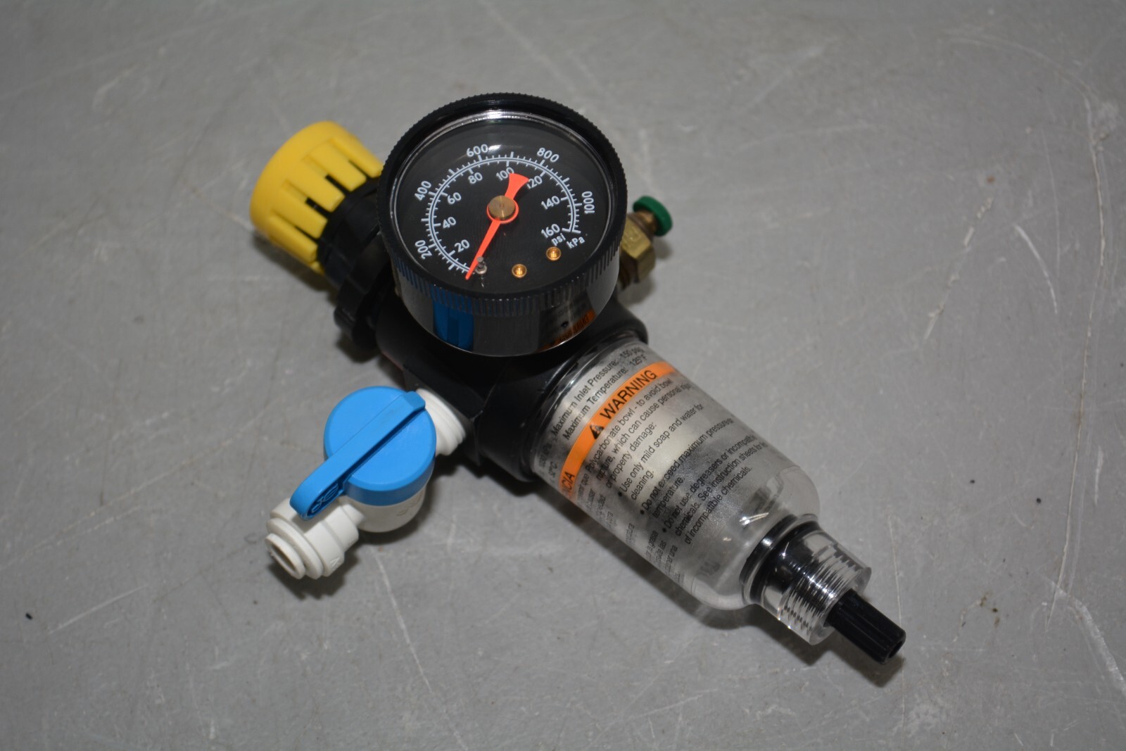 ^ Speedaire 4Z030C Filter Regulator #X2944