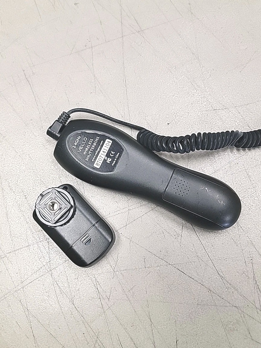 Vello Wireless ShutterBoss Remote Switch with Digital Timer