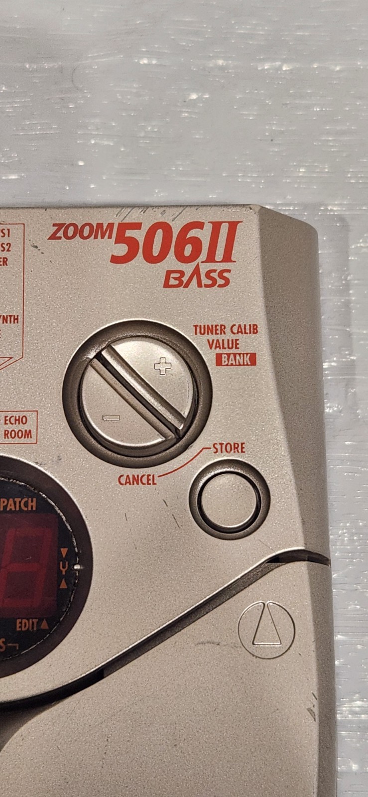 Zoom 506II Bass Digital Multi-Effects Processor Pedal Chorus Compressor