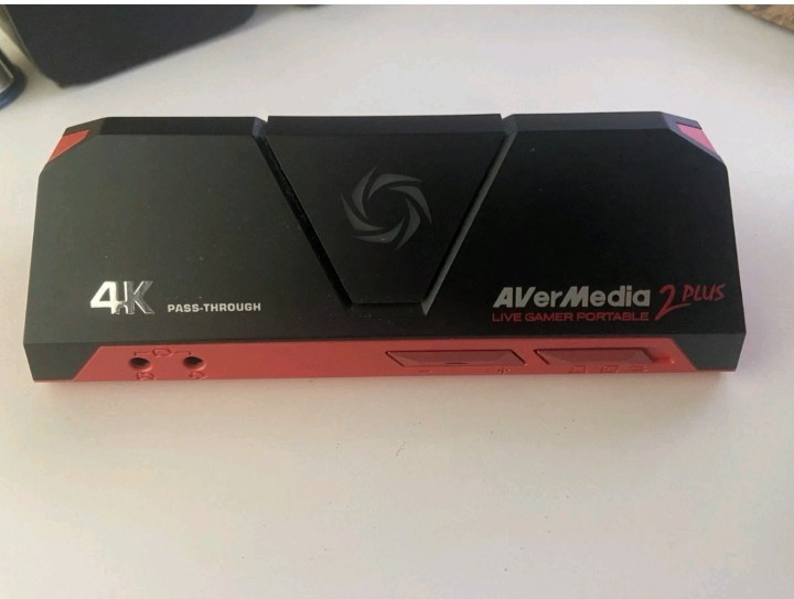 AVerMedia GC513 2 Plus Live Gamer Capture Card (+ 32 Gig Micro SD Card)