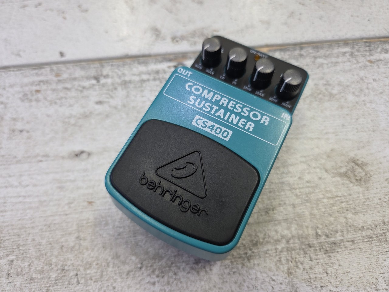 Behringer Cs400
