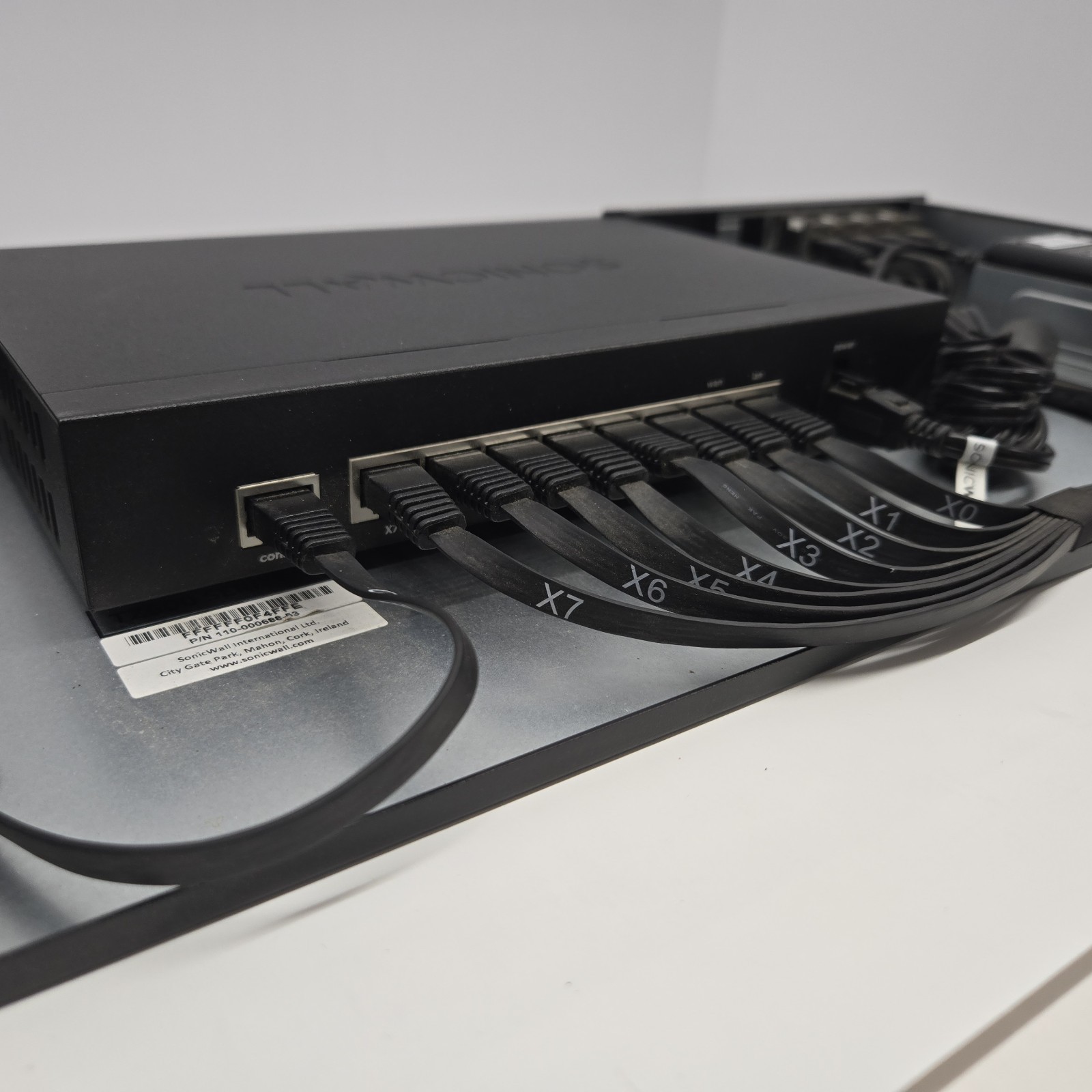 SonicWall TZ500 Firewall Rack Mount Powers On Untested