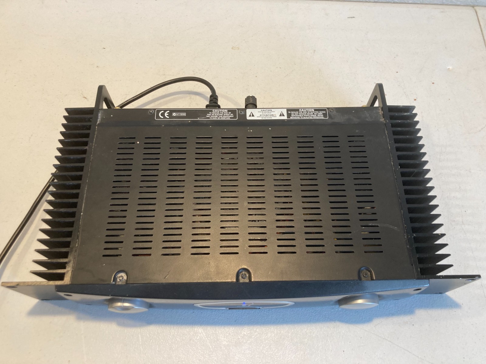 BEHRINGER A500 Professional Power Amplifier